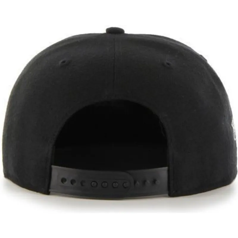 petten-plat-zwart-snapback-van-chicago-blackhawks-nhl-van-47-brand
