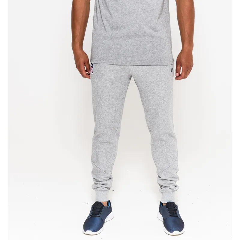 broeken-lange-broek-grijs-track-pant-van-nfl-van-new-era