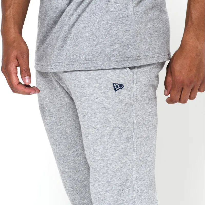 broeken-lange-broek-grijs-track-pant-van-nfl-van-new-era