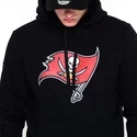 sweater-met-capuchon-zwart-pullover-hoodie-van-tampa-bay-buccaneers-nfl-van-new-era