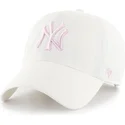 petten-gebogen-wit-verstelbaar-rosa-van-new-york-yankees-mlb-van-47-brand