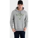 sweater-met-capuchon-grijs-pullover-hoody-van-milwaukee-bucks-nba-van-new-era