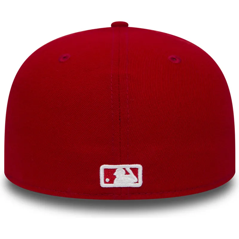 petten-plat-rood-fitted-59fifty-essential-van-new-york-yankees-mlb-van-new-era