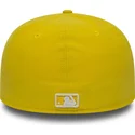 petten-plat-geel-fitted-59fifty-essential-van-new-york-yankees-mlb-van-new-era