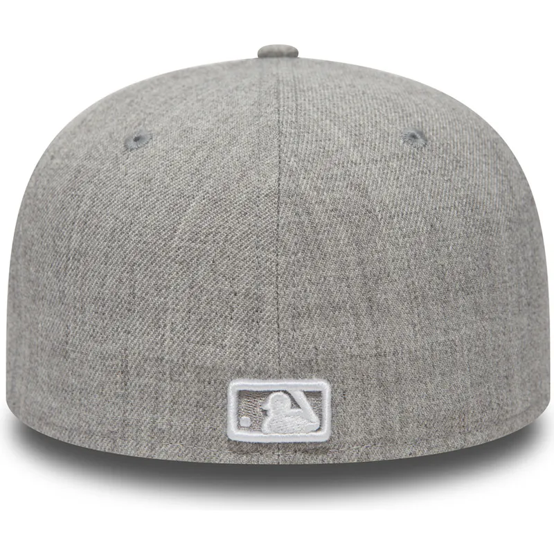 petten-plat-grijs-fitted-59fifty-essential-van-new-york-yankees-mlb-van-new-era