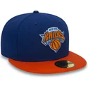 petten-plat-blauw-fitted-59fifty-essential-van-new-york-knicks-nba-van-new-era