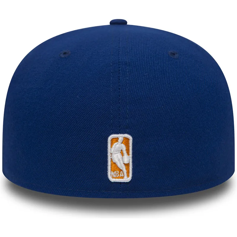 petten-plat-blauw-fitted-59fifty-essential-van-new-york-knicks-nba-van-new-era