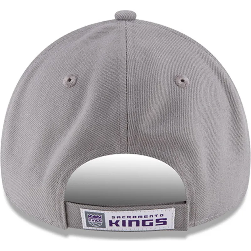petten-gebogen-grijs-verstelbaar-9forty-the-league-van-sacramento-kings-nba-van-new-era