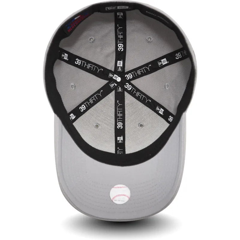 petten-gebogen-grijs-fitted-voor-kinderen-39thirty-stretch-rubber-emblem-van-new-york-yankees-mlb-van-new-era petten-gebogen-grijs-fitted-voor-kinderen-39thirty-stretch-rubber-emblem-van-new-york-yankees-mlb-van-new-era