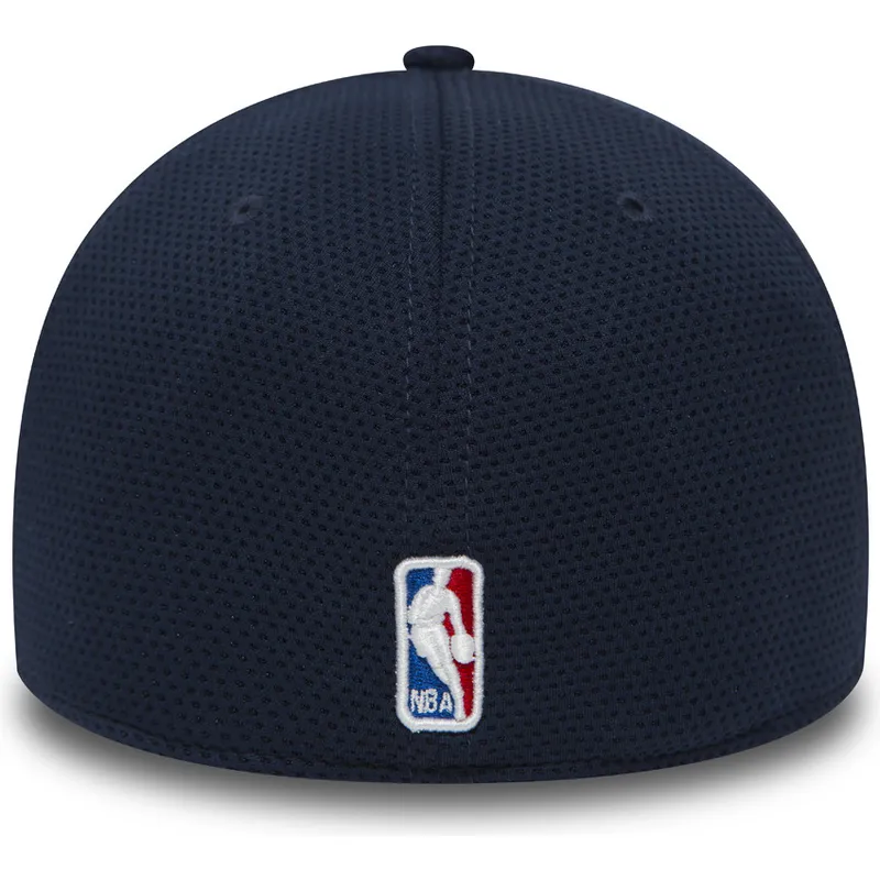 petten-gebogen-blauw-fitted-39thirty-sport-mesh-van-cleveland-cavaliers-nba-van-new-era petten-gebogen-blauw-fitted-39thirty-sport-mesh-van-cleveland-cavaliers-nba-van-new-era