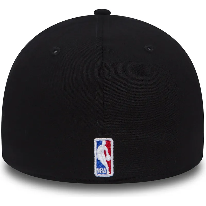 petten-gebogen-zwart-fitted-39thirty-black-base-van-miami-heat-nba-van-new-era