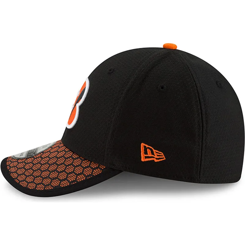 petten-gebogen-zwart-fitted-39thirty-sideline-van-cincinnati-bengals-nfl-van-new-era