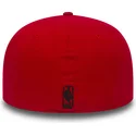 petten-plat-rood-fitted-59fifty-chain-stitch-van-chicago-bulls-nba-van-new-era