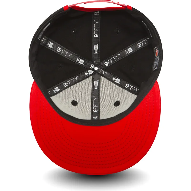 petten-plat-zwart-snapback-9fifty-snaparch-van-ducati-motor-motogp-van-new-era
