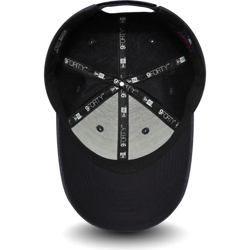 petten-gebogen-marineblauw-verstelbaar-9forty-the-league-winterised-van-boston-red-sox-mlb-van-new-era