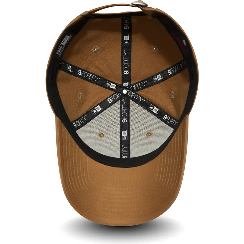 petten-gebogen-bruin-verstelbaar-9forty-essential-van-new-york-yankees-mlb-van-new-era