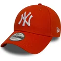 petten-gebogen-oranje-verstelbaar-9forty-essential-van-new-york-yankees-mlb-van-new-era