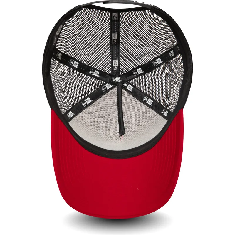 petten-gebogen-rood-snapback-patch-a-frame-van-new-era