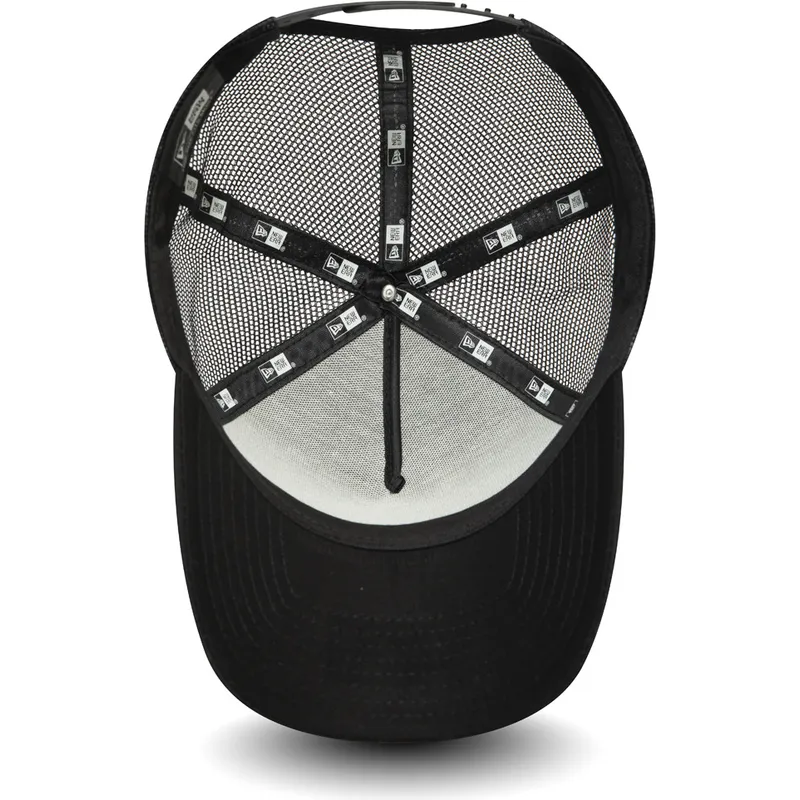 petten-gebogen-zwart-snapback-patch-a-frame-van-new-era