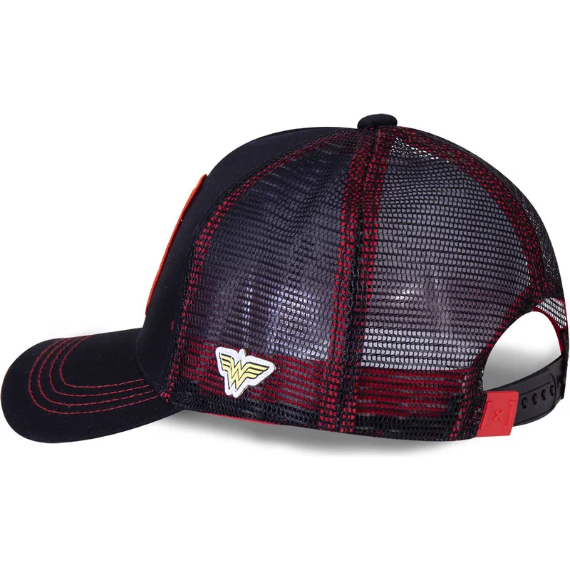 petten-gebogen-zwart-snapback-won2-wonder-woman-dc-comics-van-capslab petten-gebogen-zwart-snapback-won2-wonder-woman-dc-comics-van-capslab