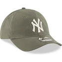 petten-gebogen-groen-verstelbaar-9twenty-nylon-packable-van-new-york-yankees-mlb-van-new-era