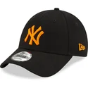 petten-gebogen-zwart-verstelbaar-9forty-league-essential-neon-van-new-york-yankees-mlb-van-new-era