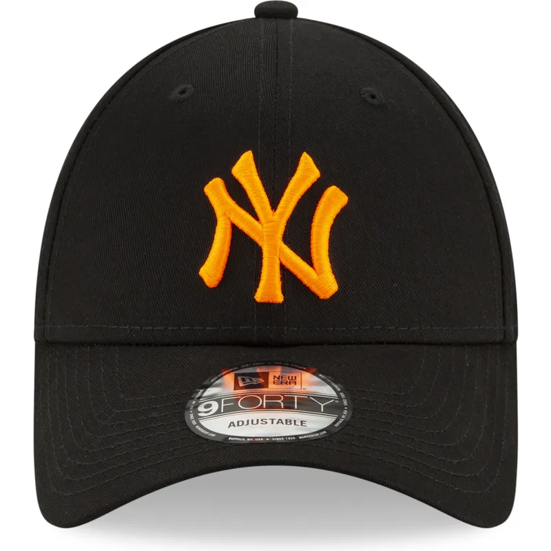 petten-gebogen-zwart-verstelbaar-9forty-league-essential-neon-van-new-york-yankees-mlb-van-new-era