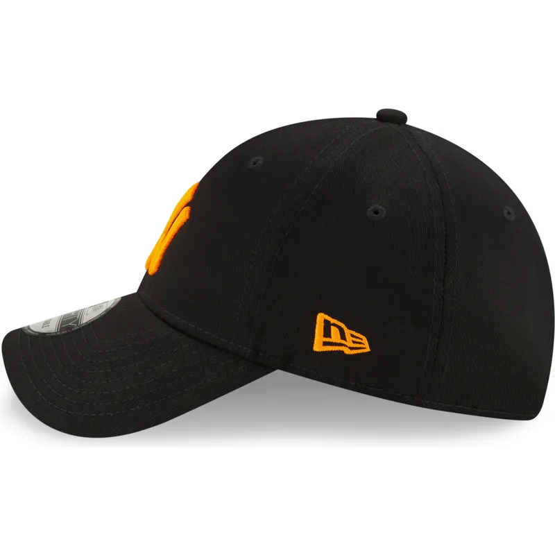 petten-gebogen-zwart-verstelbaar-9forty-league-essential-neon-van-new-york-yankees-mlb-van-new-era