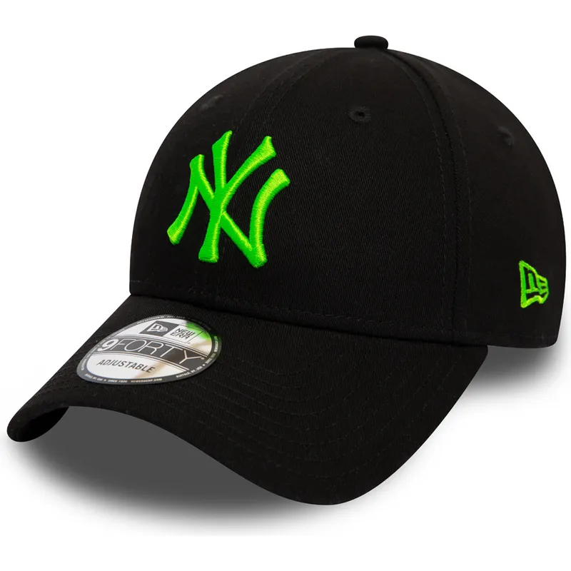 petten-gebogen-zwart-verstelbaar-9forty-league-essential-neon-van-new-york-yankees-mlb-van-new-era
