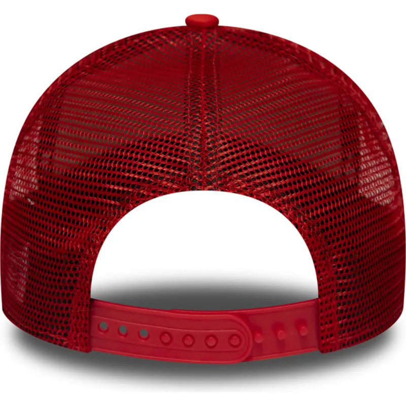 petten-gebogen-rood-snapback-a-frame-usa-patch-california-van-new-era