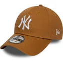 petten-gebogen-bruin-verstelbaar-trigo-9forty-league-essential-van-new-york-yankees-mlb-van-new-era