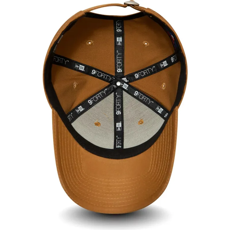 petten-gebogen-bruin-verstelbaar-trigo-9forty-league-essential-van-new-york-yankees-mlb-van-new-era