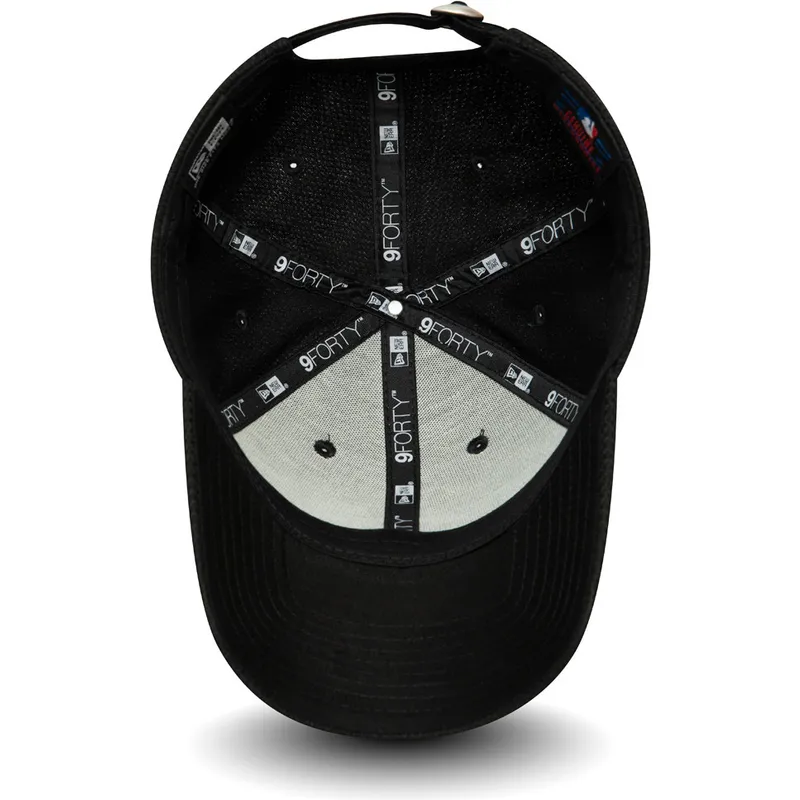 petten-gebogen-zwart-verstelbaar-9forty-diamond-era-essential-van-boston-red-sox-mlb-van-new-era