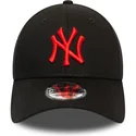 petten-gebogen-zwart-verstelbaar-9forty-league-essential-van-new-york-yankees-mlb-van-new-era