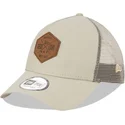 petten-gebogen-grijs-snapback-a-frame-9forty-heritage-patch-van-new-era
