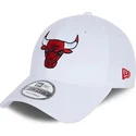 petten-gebogen-wit-verstelbaar-9forty-side-mark-van-chicago-bulls-nba-van-new-era