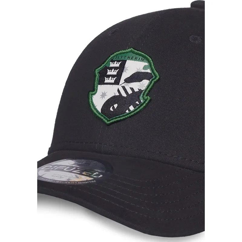petten-gebogen-zwart-snapback-voor-kinderen-emblem-van-difuzed