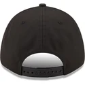 petten-gebogen-zwart-snapback-9forty-black-and-gold-van-chicago-bulls-nba-van-new-era