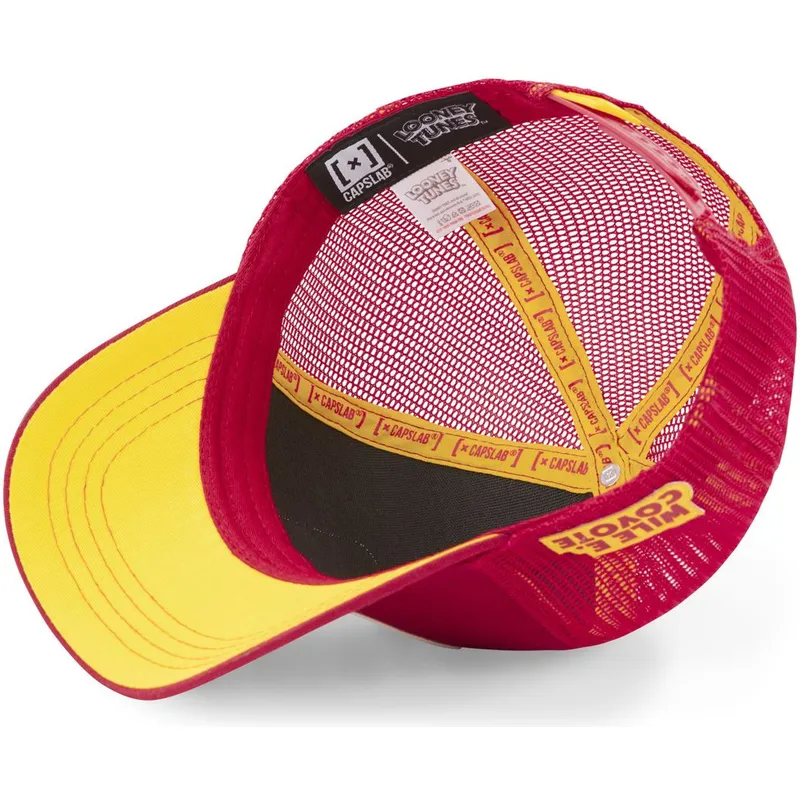 petten-gebogen-rood-snapback-loo5-coy1-coyote-looney-tunes-van-capslab