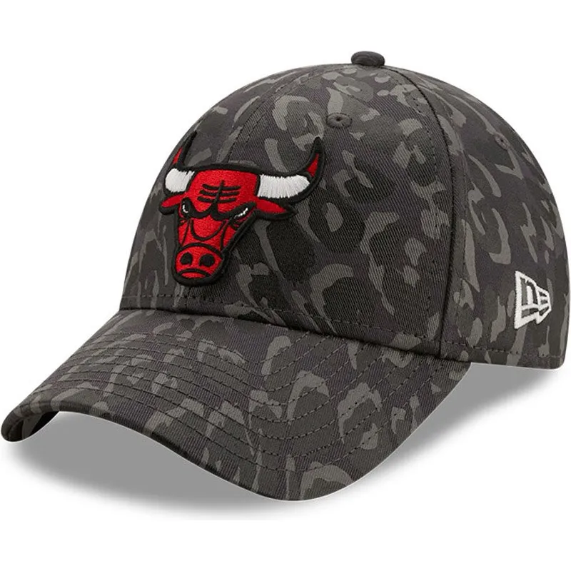 petten-gebogen-camouflage-verstelbaar-9forty-all-over-camo-van-chicago-bulls-nba-van-new-era