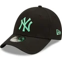 petten-gebogen-zwart-verstelbaar-9forty-league-essential-van-new-york-yankees-mlb-van-new-era