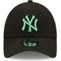 petten-gebogen-zwart-verstelbaar-9forty-league-essential-van-new-york-yankees-mlb-van-new-era
