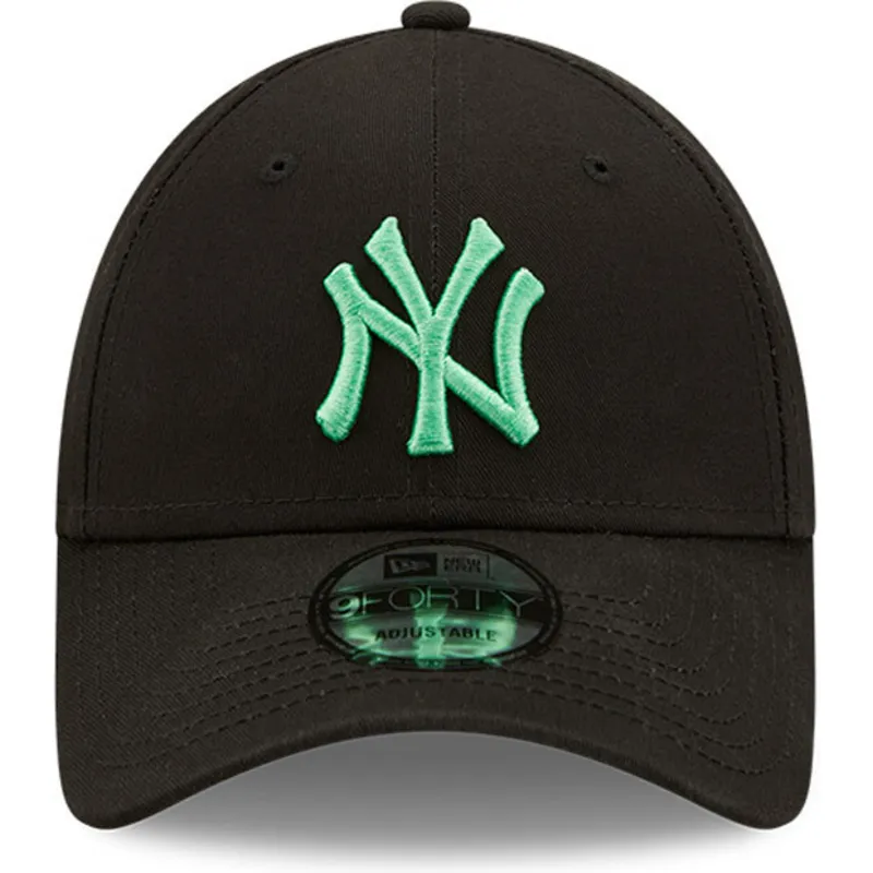 petten-gebogen-zwart-verstelbaar-9forty-league-essential-van-new-york-yankees-mlb-van-new-era petten-gebogen-zwart-verstelbaar-9forty-league-essential-van-new-york-yankees-mlb-van-new-era