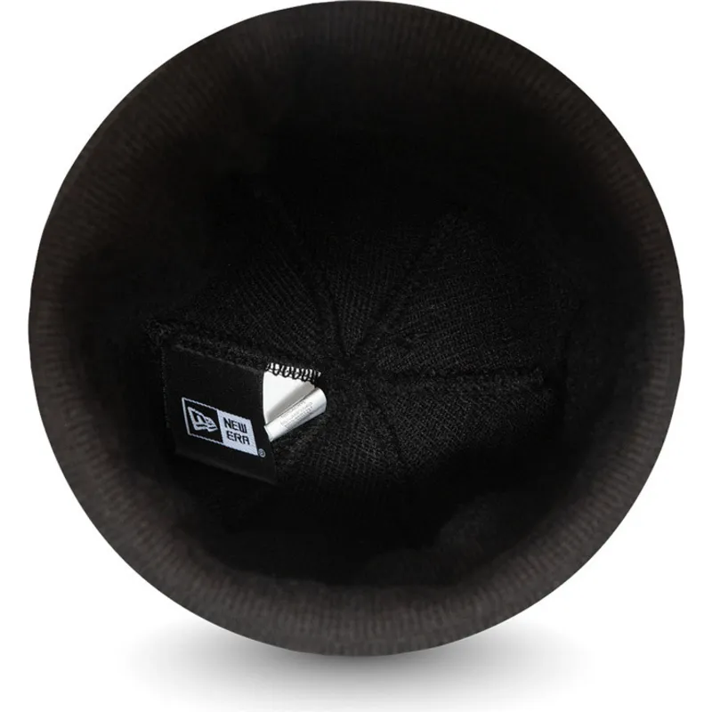 mutsen-zwart-essential-cuff-van-new-era