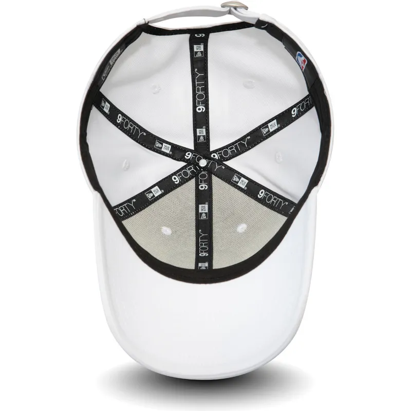petten-gebogen-wit-verstelbaar-9forty-shadow-tech-van-boston-celtics-nba-van-new-era
