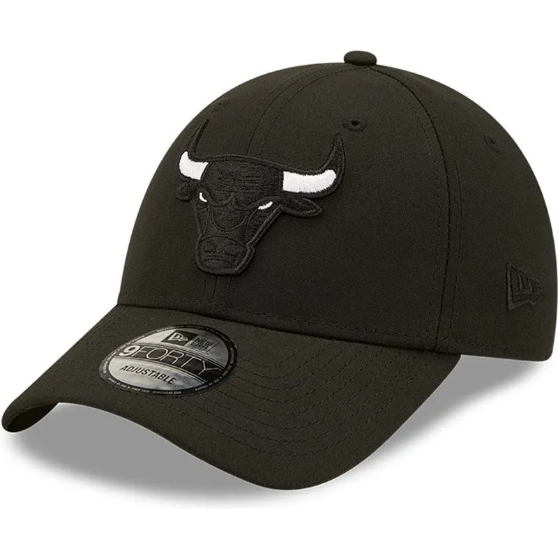 petten-gebogen-zwart-snapback-9forty-black-base-van-chicago-bulls-nba-van-new-era