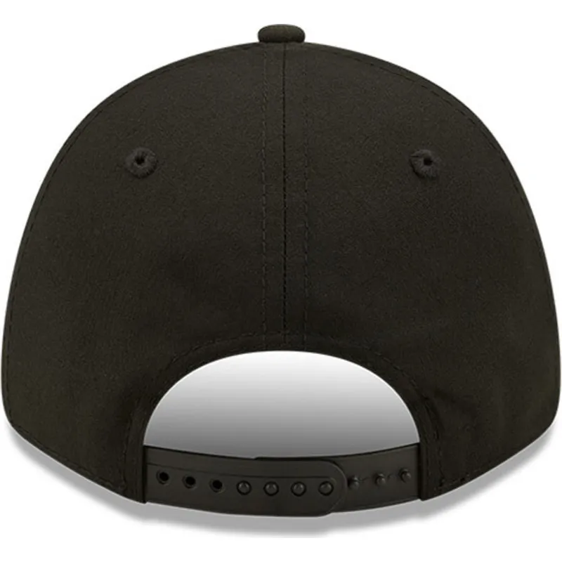 petten-gebogen-zwart-snapback-9forty-black-base-van-chicago-bulls-nba-van-new-era