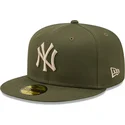 petten-plat-groen-fitted-59fifty-league-essential-van-new-york-yankees-mlb-van-new-era