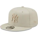 petten-plat-grijs-snapback-9fifty-league-essential-van-new-york-yankees-mlb-van-new-era