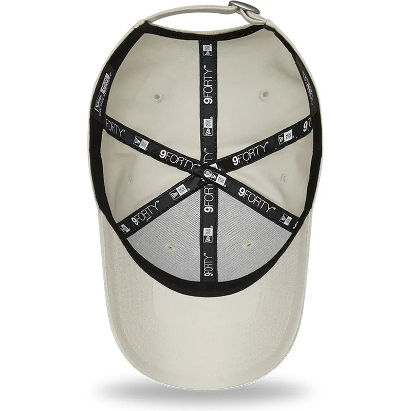 petten-gebogen-beige-verstelbaar-9forty-league-essential-van-new-york-yankees-mlb-van-new-era petten-gebogen-beige-verstelbaar-9forty-league-essential-van-new-york-yankees-mlb-van-new-era